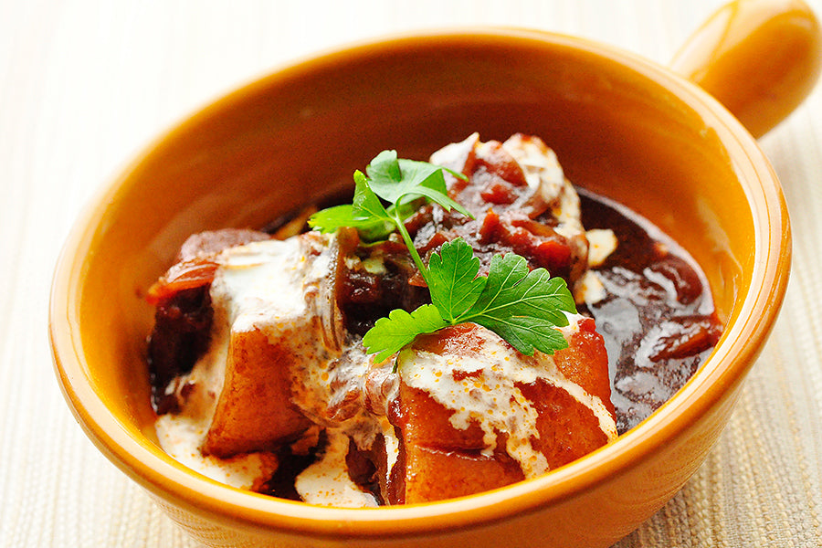 豚肉のジンタレ赤ワイン煮込み｜ベル食品「成吉思汗たれ」のアレンジレシピ