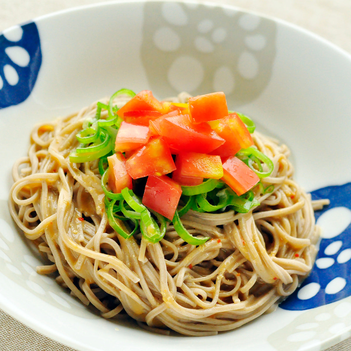 トマトのごまみそぶっかけそば｜ベル食品「しゃぶしゃぶのたれ」の