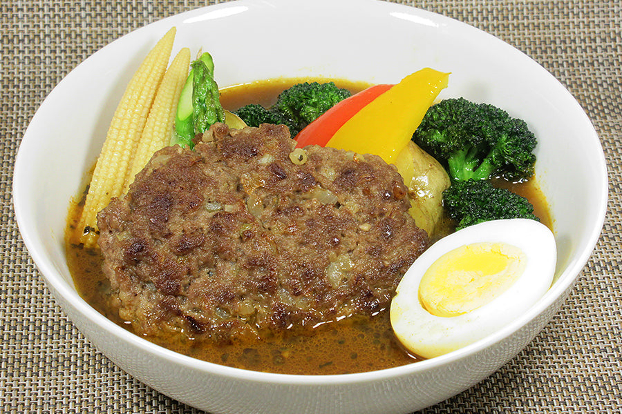 ハンバーグと彩り野菜のスープカレー